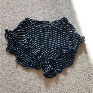Wet Seal Striped Black and Whote Flowy Shorts